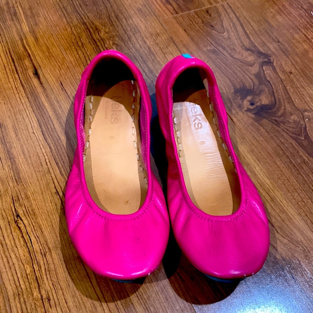 Fuschia Tieks - size 6 - gently worn